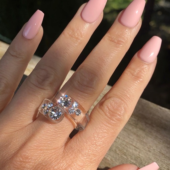 Acrylic Twist Ring With Swarovski Crystals, Transparent Clear Modern Ring - Picture 6 of 12